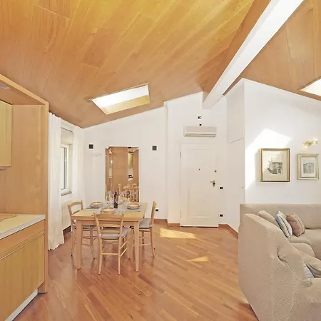 Apartamento Iflat Lovely In *